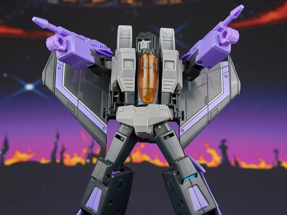 The Transformers: The Movie Studio Series 86 Voyager Class Skywarp Action Figure
