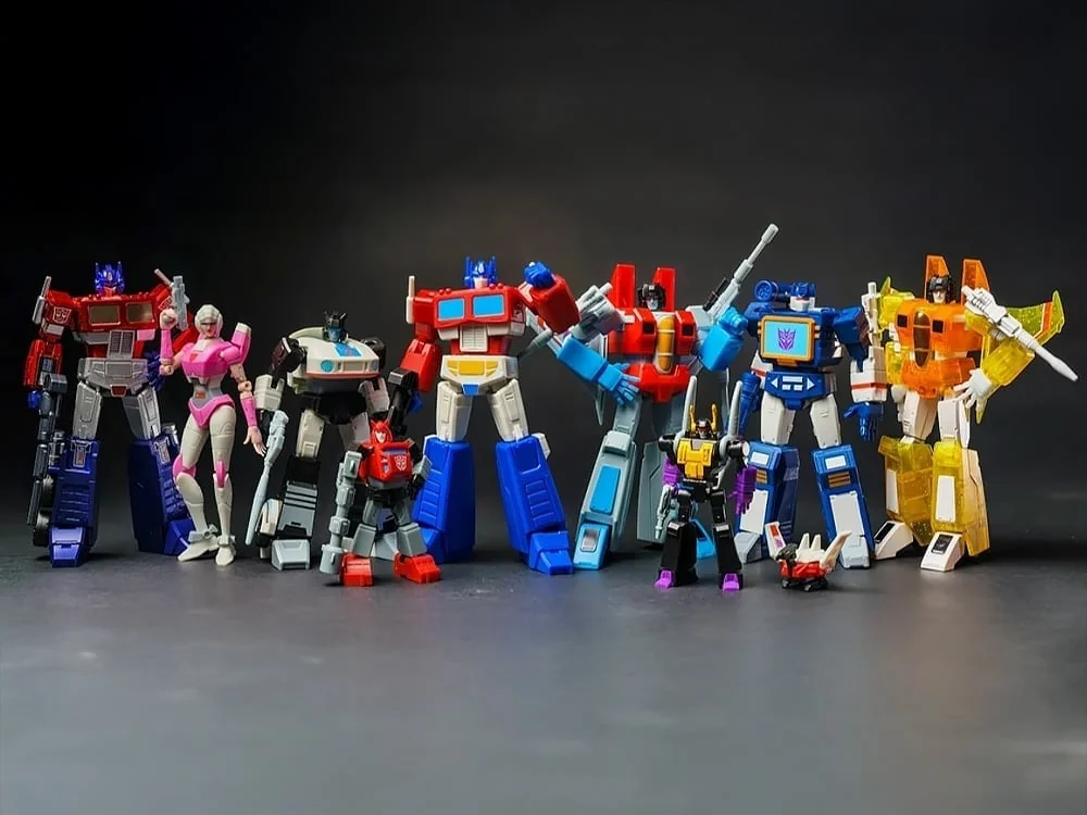 Transformers Alpha Action Elite Vol. 1 Box of 6 Random Action Figures