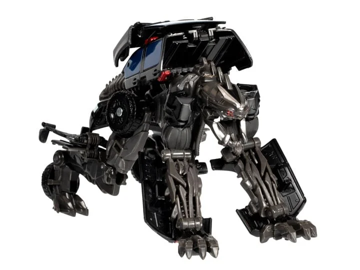 Transformers: Dark of the Moon Studio Series 94 Deluxe Class Hatchet view 2