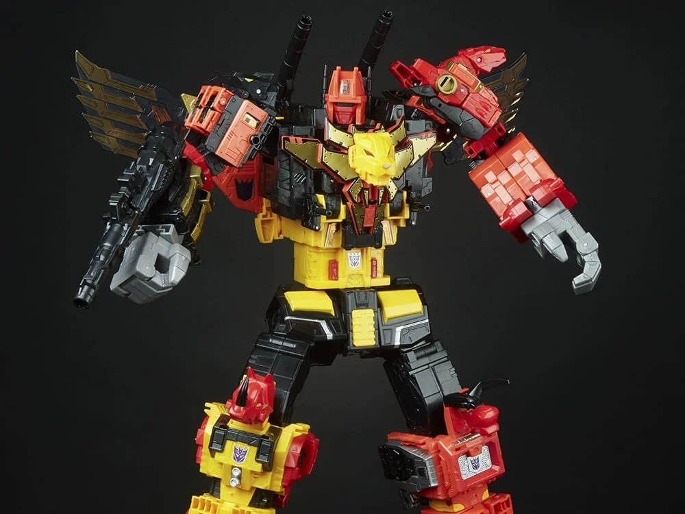 Transformers Power of the Primes Titan Class Predaking Combiner