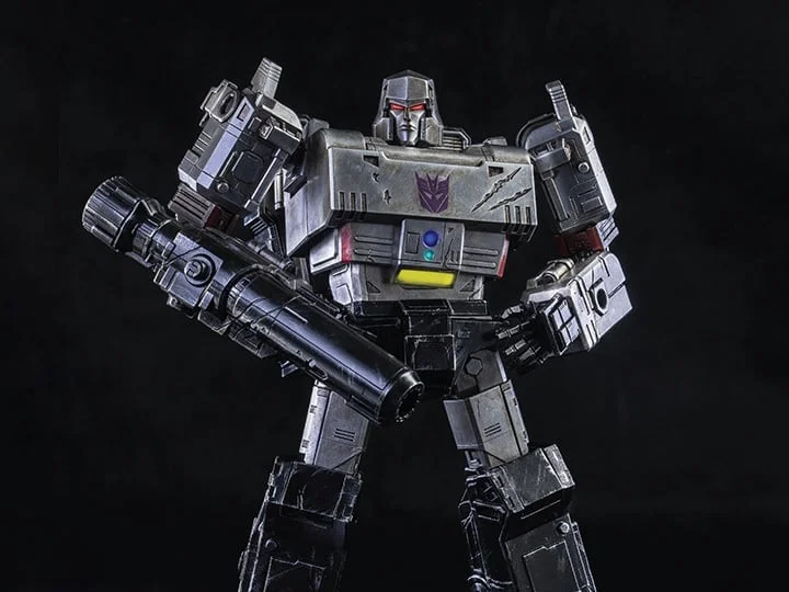 Transformers: War for Cybertron Trilogy DLX Scale Collectible Series Decepticon Megatron Action Figure