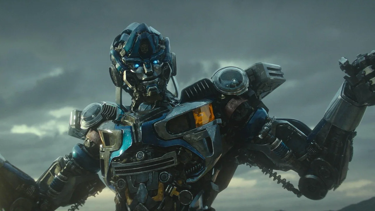 The Autobots and Maximals hold the line.