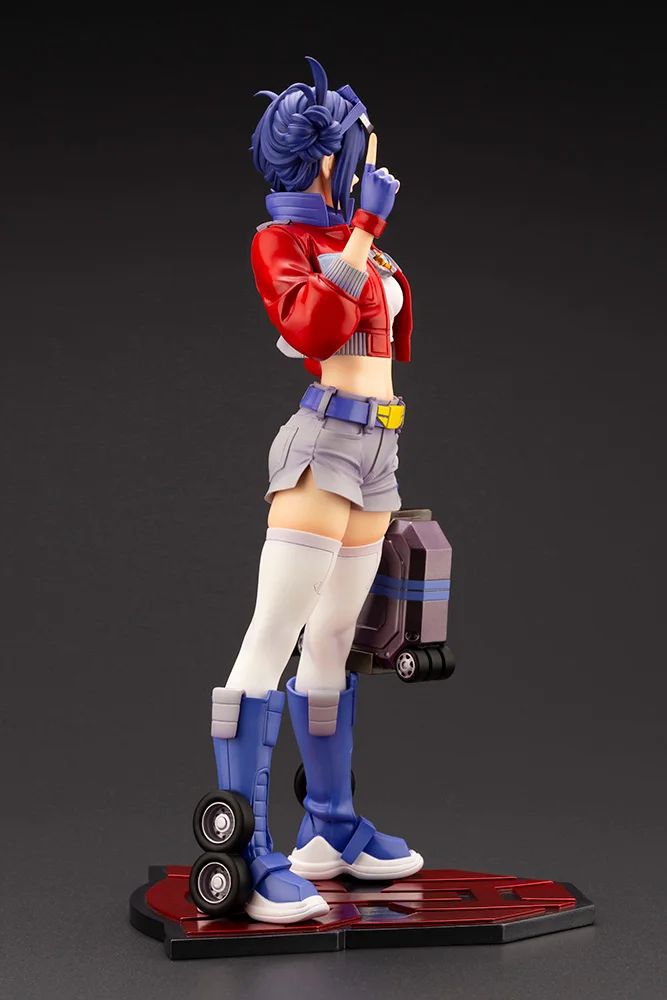 Optimus Prime Bishoujo Statue view 6