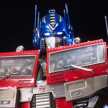 Optimus Prime G1 Premium Masterline Statue