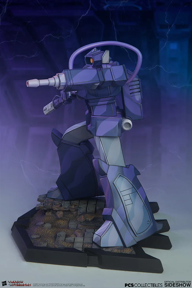 Shockwave Classic Scale Statue view 4