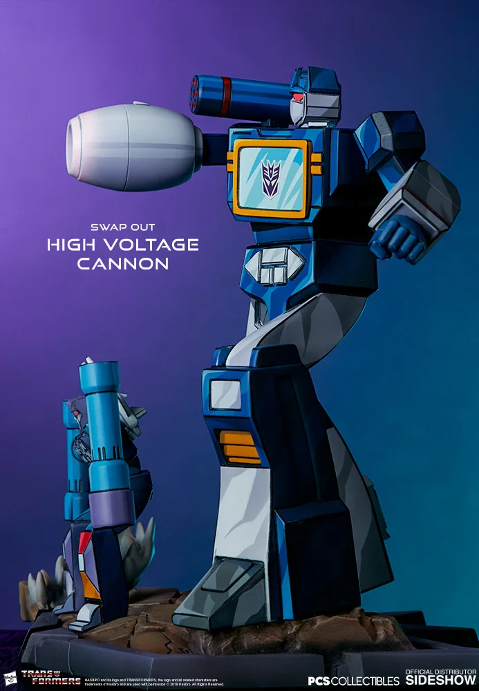 Soundwave Classic Scale Statue view 3