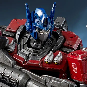 Optimus Prime Collectible Figure (DLX)
