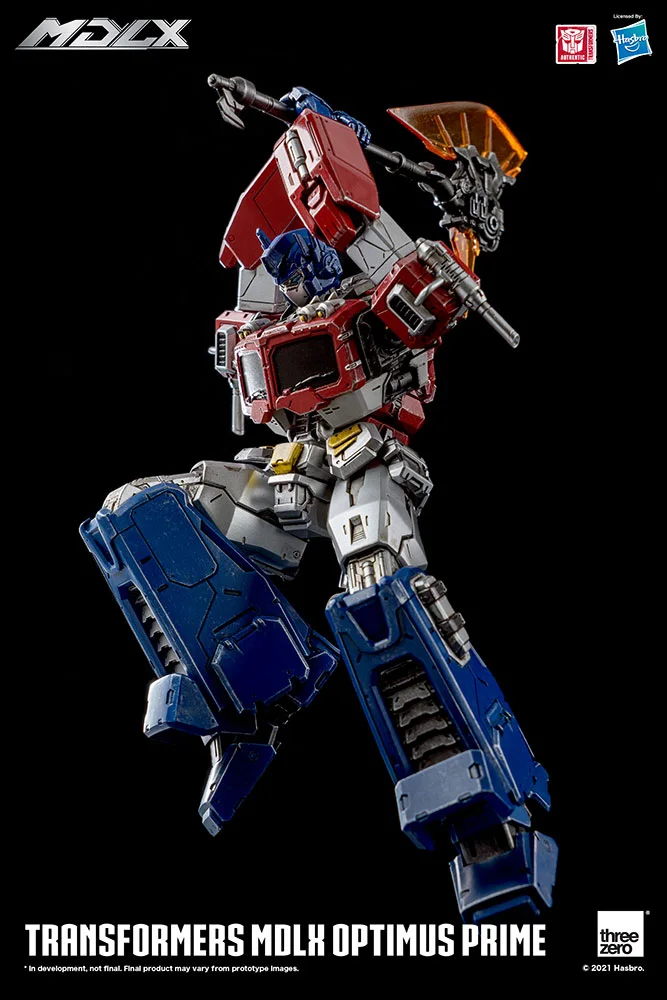 Optimus Prime Collectible Figure (DLX) view 4